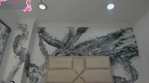 Riana online show from 12, 10, 2025