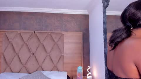 Riana online show from 27, 10, 2025