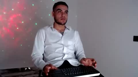 Snapshot of riancum chatting on 10, 4, 2026 juan online show from 10, 4, 2026