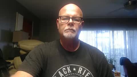 rich32937 online show from 13, 4, 2026