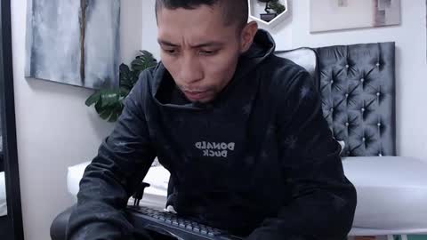 richar_voller online show from 3, 1, 2025