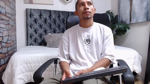 richar_voller online show from 30, 1, 2025