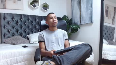 richar_voller online show from 5, 2, 2025