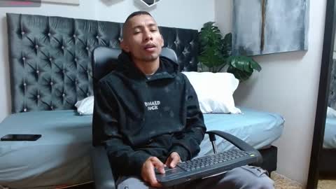 richar_voller online show from 22, 2, 2025