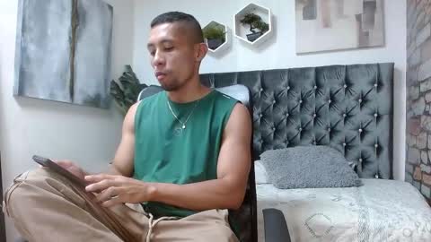 Snapshot of richar_voller chatting on 3, 3, 2026 richar_voller online show from 3, 3, 2026