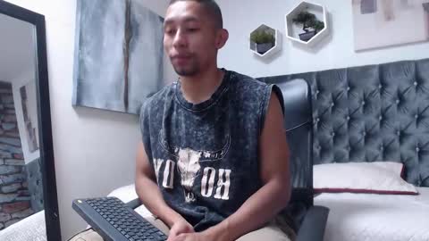 Snapshot of richar_voller chatting on 25, 3, 2026 richar_voller online show from 25, 3, 2026