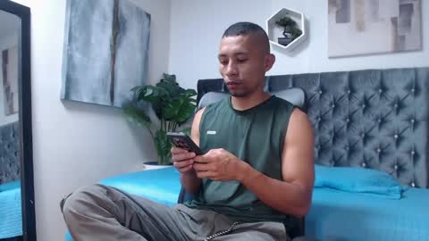 Snapshot of richar_voller chatting on 8, 4, 2026 richar_voller online show from 8, 4, 2026