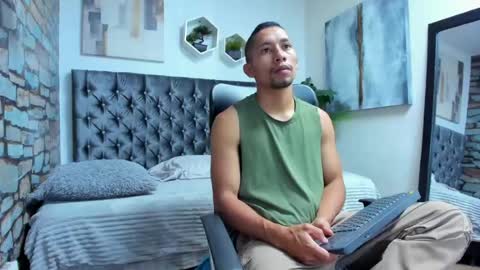 Snapshot of richar_voller chatting on 20, 5, 2026 richar_voller online show from 20, 5, 2026