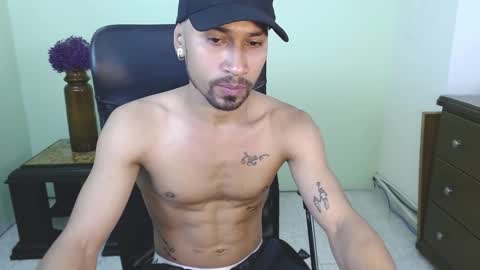 Snapshot of richardwithe_ chatting on 3, 3, 2026 Richard online show from 3, 3, 2026