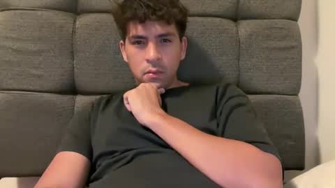 Snapshot of richisex22 chatting on 2, 10, 2025 richisex22 online show from 2, 10, 2025