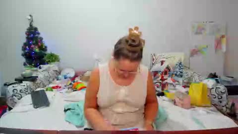 Anna - not anna - right Anna  online show from 19, 12, 2025