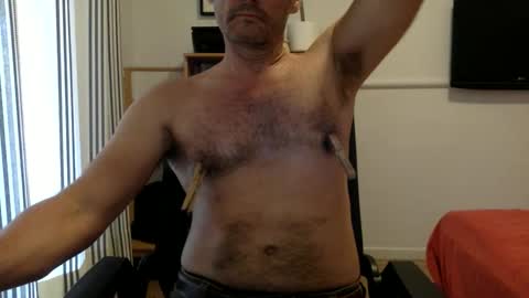 Snapshot of rickcamman chatting on 17, 11, 2025 Rick online show from 17, 11, 2025