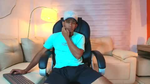 Snapshot of ricky_23cm_ chatting on 13, 4, 2026 RICKY online show from 13, 4, 2026