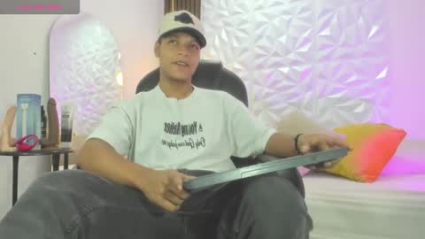 Ricky  online show from 18, 10, 2025