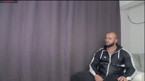 Snapshot of rickymiami1 chatting on 4, 11, 2025 rickymiami1 online show from 4, 11, 2025