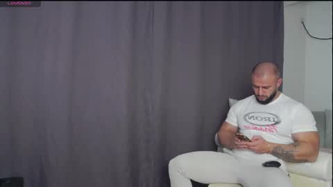 Snapshot of rickymiami1 chatting on 13, 11, 2025 rickymiami1 online show from 13, 11, 2025