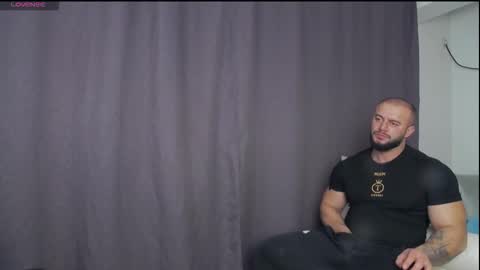 Snapshot of rickymiami1 chatting on 14, 11, 2025 rickymiami1 online show from 14, 11, 2025