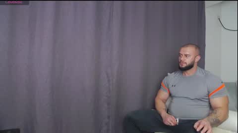 Snapshot of rickymiami1 chatting on 16, 11, 2025 rickymiami1 online show from 16, 11, 2025