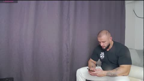 Snapshot of rickymiami1 chatting on 20, 11, 2025 rickymiami1 online show from 20, 11, 2025