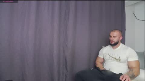 Snapshot of rickymiami1 chatting on 22, 11, 2025 rickymiami1 online show from 22, 11, 2025