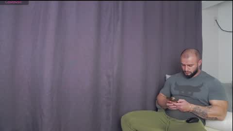 Snapshot of rickymiami1 chatting on 2, 12, 2025 rickymiami1 online show from 2, 12, 2025