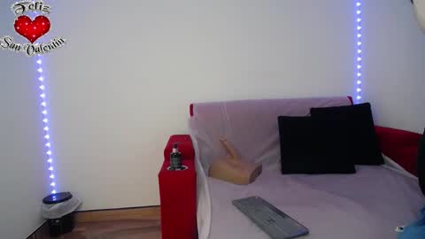 milena online show from 2, 3, 2025