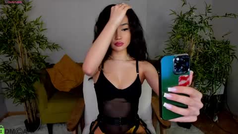 Layla online show from 5, 4, 2026