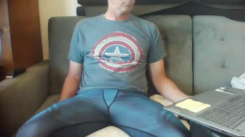 ridemehigh1 online show from 21, 10, 2025