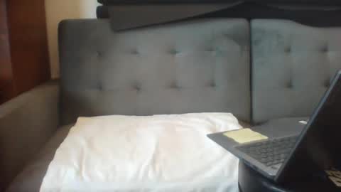 ridemehigh1 online show from 22, 10, 2025