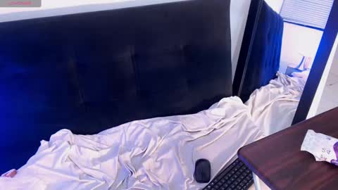 Snapshot of rihonna_hs8 chatting on 19, 9, 2025 RIHONNA online show from 19, 9, 2025