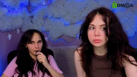 Snapshot of riley_sanders chatting on 19, 5, 2026 Meow online show from 19, 5, 2026