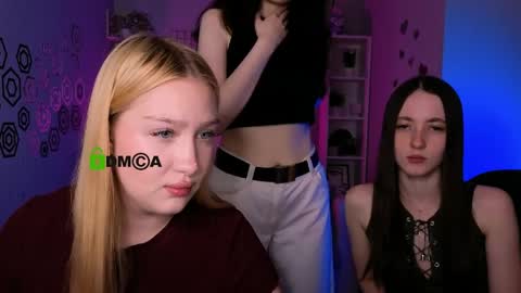 Snapshot of riley_sanders chatting on 31, 5, 2026 Meow online show from 31, 5, 2026