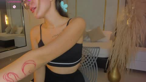 Riley Sierra online show from 7, 4, 2026