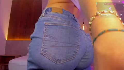 Snapshot of riley_sierra chatting on 4, 6, 2026 Riley Sierra online show from 4, 6, 2026