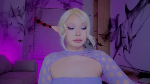 rileymee online show from 27, 10, 2025