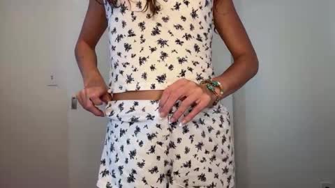 Snapshot of rileysmitheree chatting on 6, 2, 2026 Riley online show from 6, 2, 2026