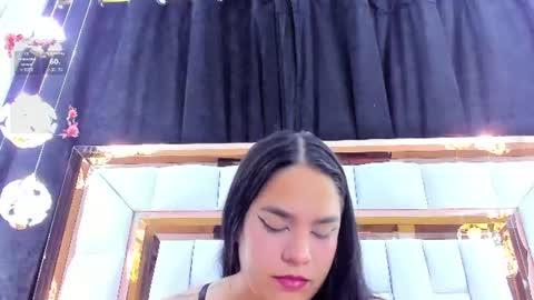 Snapshot of rileysweett chatting on 5, 7, 2026 Riley online show from 5, 7, 2026