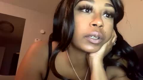 Snapshot of rileyu1 chatting on 11, 1, 2025 rileyu1 online show from 11, 1, 2025