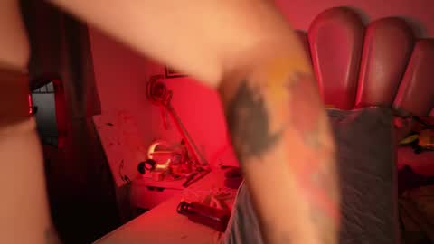    online show from 18, 10, 2025