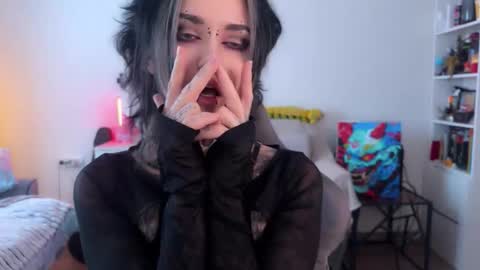   DianaBrite            fansl y online show from 26, 2, 2026