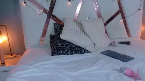 RIRI  online show from 20, 11, 2025