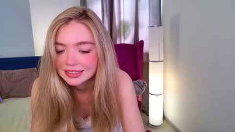 Snapshot of rita__shy chatting on 19, 6, 2026 Rita online show from 19, 6, 2026