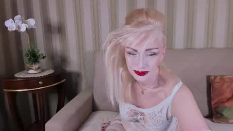 Snapshot of rita_farell chatting on 11, 7, 2026 rita_farell online show from 11, 7, 2026