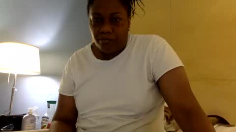 Snapshot of riversaint chatting on 12, 7, 2026 River Saint online show from 12, 7, 2026