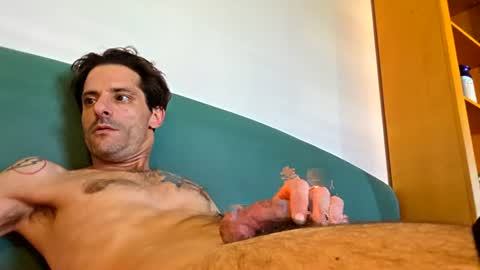 Snapshot of rizzo1980682473 chatting on 12, 7, 2026 rizzo1980682473 online show from 12, 7, 2026
