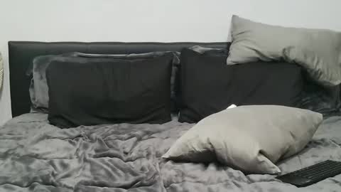 Snapshot of rjandscooter chatting on 25, 11, 2025 RJandScooterRJ-black guySc-white guy online show from 25, 11, 2025