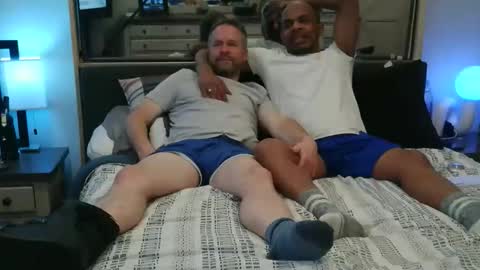 Snapshot of rjandscooter chatting on 22, 2, 2026 RJandScooterRJ-black guySc-white guy online show from 22, 2, 2026