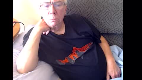 Snapshot of rk504 chatting on 1, 1, 2025 Ron online show from 1, 1, 2025