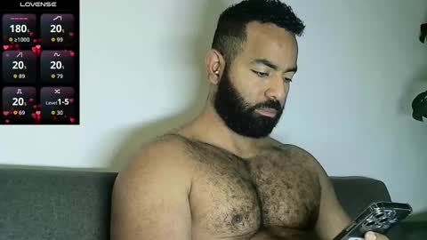 SebasRoa online show from 7, 11, 2025