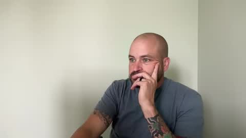 Snapshot of roadking1122 chatting on 27, 10, 2025 roadking1122 online show from 27, 10, 2025